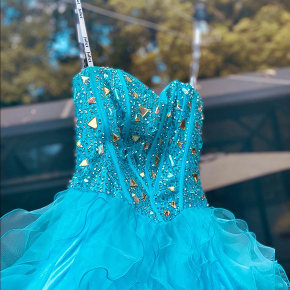 Blue Dress! - Picture 1 of 5